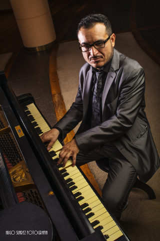Andrés Coppa al piano